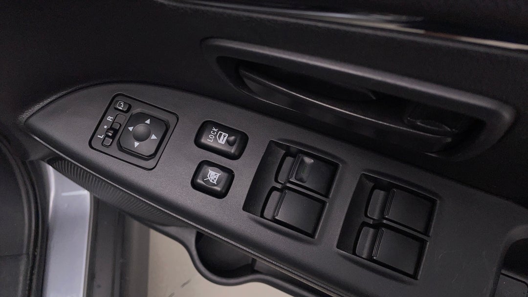 Drivers Side Door Panel Controls