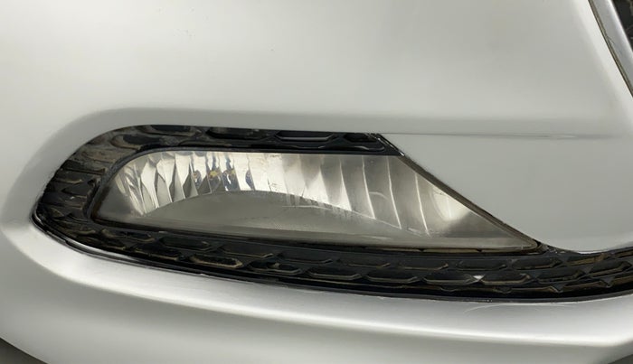 2017 Hyundai Elite i20 ASTA 1.2, Petrol, Manual, 24,418 km, Right fog light - Not working