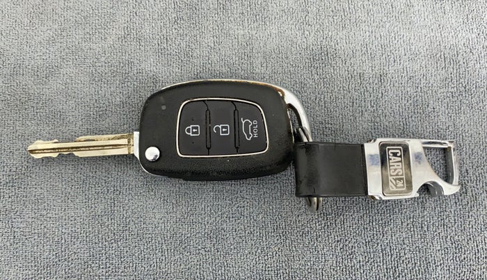 2017 Hyundai Elite i20 ASTA 1.2, Petrol, Manual, 24,418 km, Key Close Up
