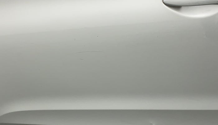 2017 Hyundai Elite i20 ASTA 1.2, Petrol, Manual, 24,418 km, Front passenger door - Minor scratches