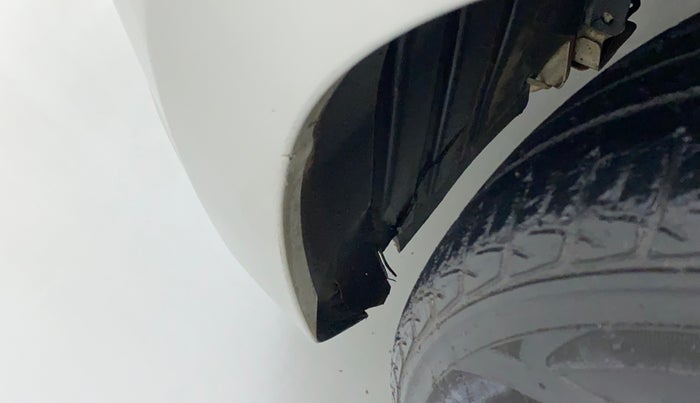 2017 Maruti Celerio ZXI D, Petrol, Manual, 53,069 km, Left fender - Lining loose