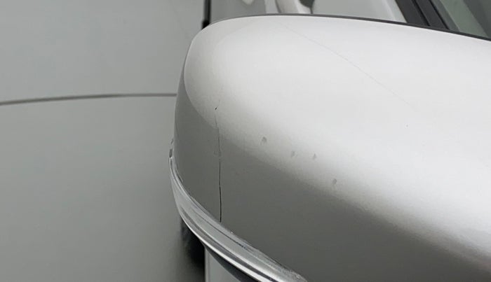 2017 Maruti Celerio ZXI D, Petrol, Manual, 53,069 km, Right rear-view mirror - Cover has minor damage