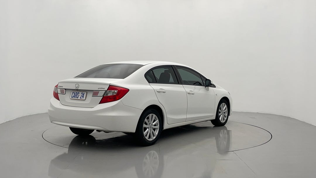 Right Back Diagonal (45- Degree) View