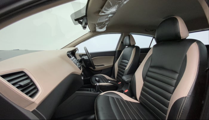 2014 Hyundai Elite i20 SPORTZ 1.2, Petrol, Manual, 22,409 km, Right Side Front Door Cabin