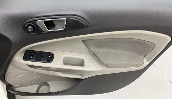 2015 Ford Ecosport 1.0 TREND+ (ECOBOOST), Petrol, Manual, 45,593 km, Driver Side Door Panels Control