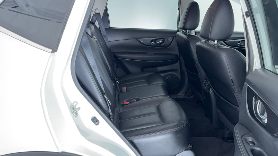 2018 Nissan X-trail St-l 7 Seat (2WD), Automatic, 109831 km, Right Side Rear Door Cabin View