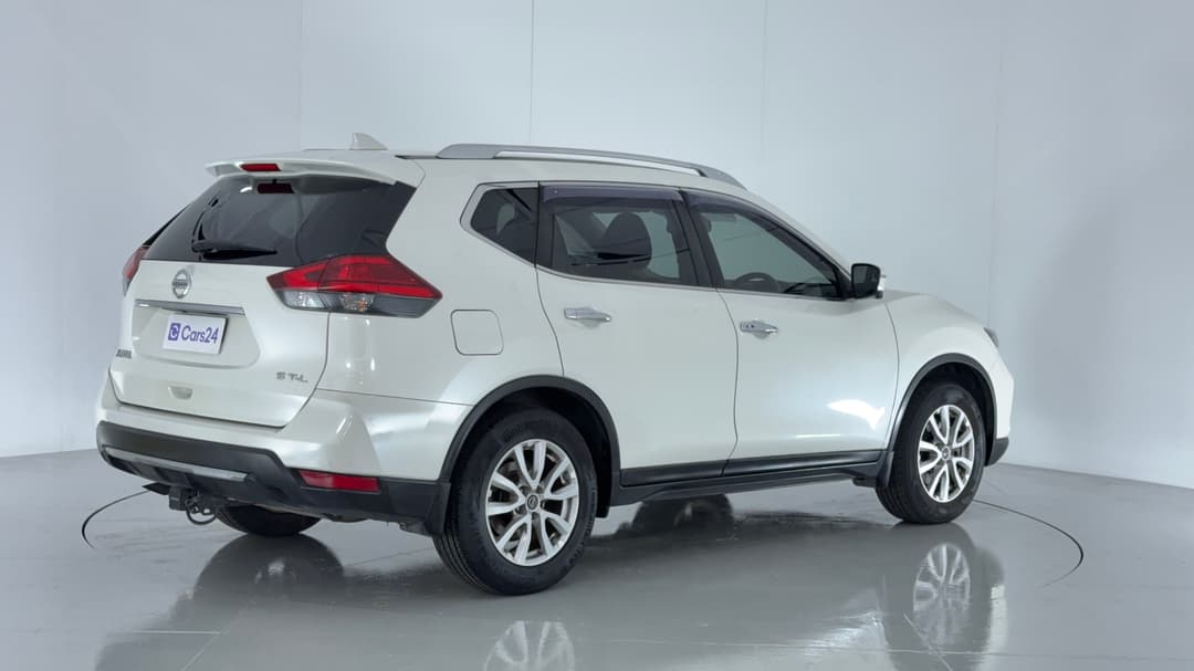 2018 Nissan X-trail St-l 7 Seat (2WD), Automatic, 109831 km, Right Back Diagonal (45- Degree) View