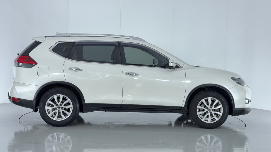 2018 Nissan X-trail St-l 7 Seat (2WD), Automatic, 109831 km, Right Side View