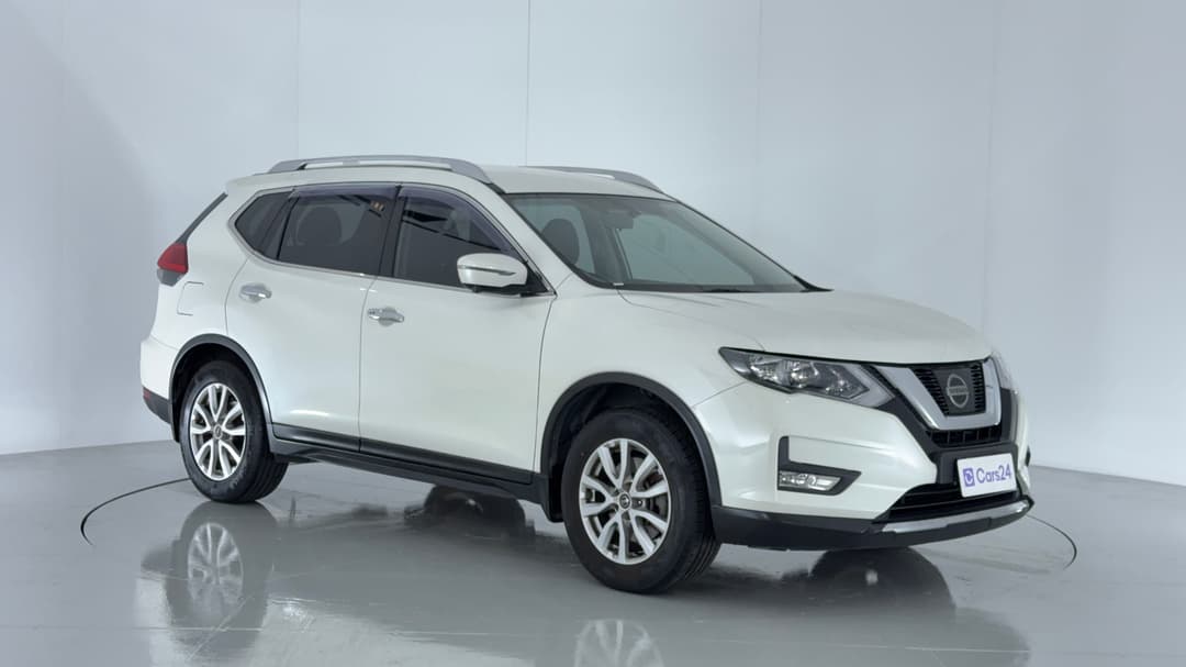 2018 Nissan X-trail St-l 7 Seat (2WD), Automatic, 109831 km, Right Front Diagonal (45- Degree) View
