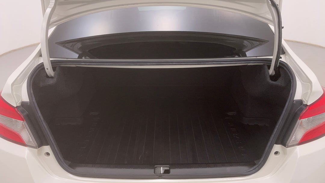 2017 Subaru WRX Premium (awd), Manual, 73569 km, Boot Inside View