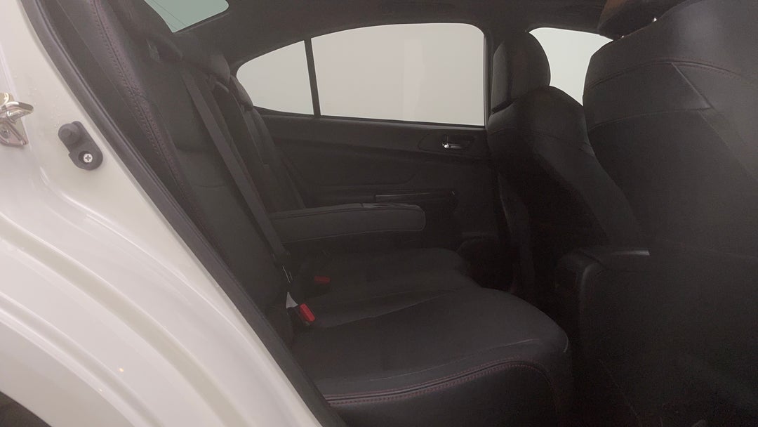 2017 Subaru WRX Premium (awd), Manual, 73569 km, Right Side Rear Door Cabin View