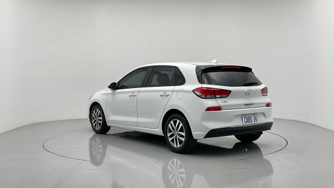 Left Back Diagonal (45- Degree) View