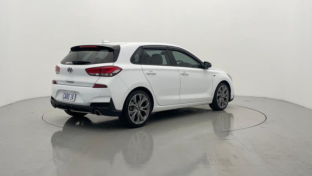 Right Back Diagonal (45- Degree) View