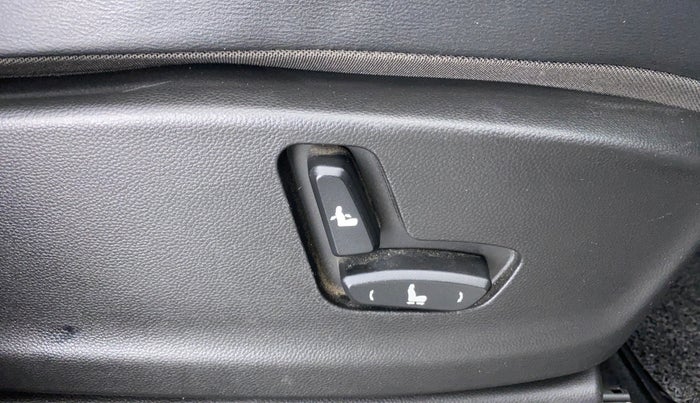 2019 MG HECTOR SHARP DCT PETROL, Petrol, Automatic, 36,434 km, Driver Side Adjustment Panel