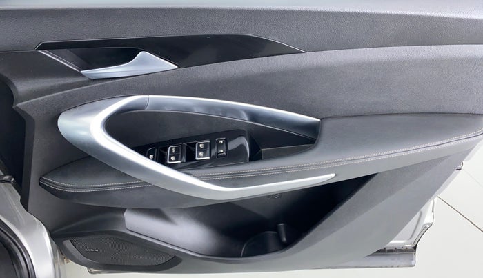 2019 MG HECTOR SHARP DCT PETROL, Petrol, Automatic, 36,434 km, Driver Side Door Panels Control