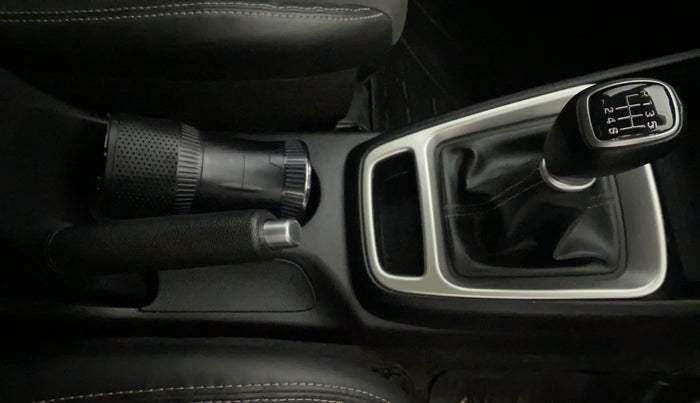 2021 Hyundai VENUE SX 1.0 (O) TURBO, Petrol, Manual, 10,109 km, Gear Lever