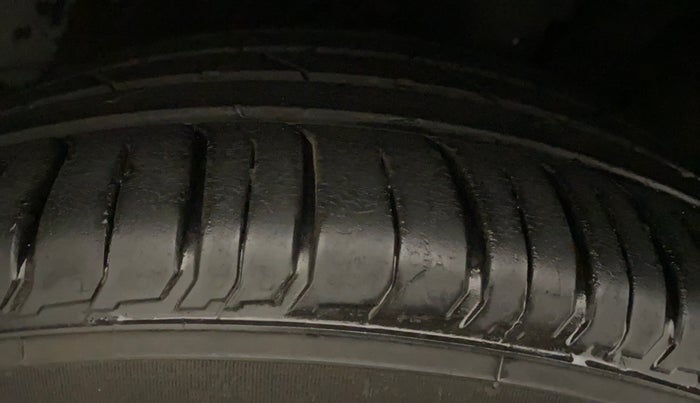 2021 Hyundai VENUE SX 1.0 (O) TURBO, Petrol, Manual, 10,109 km, Left Rear Tyre Tread