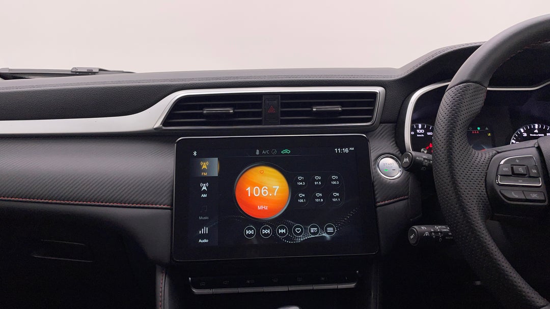 2024 MG ZS Vibe, Automatic, 13633 km, Center Console