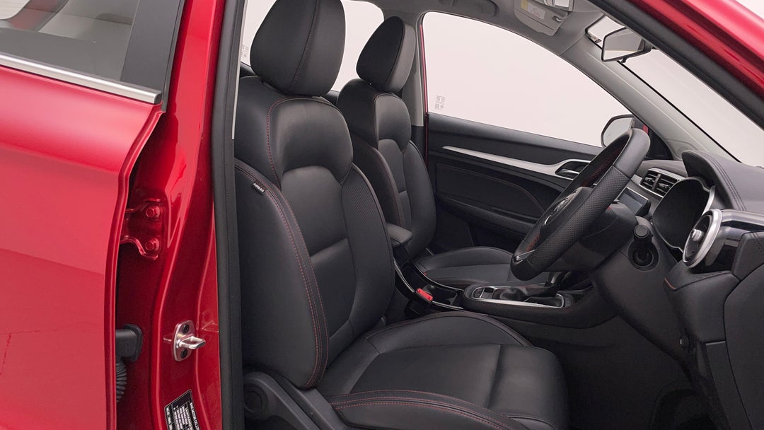 2024 MG ZS Vibe, Automatic, 13633 km, Right Side Front Door Cabin View