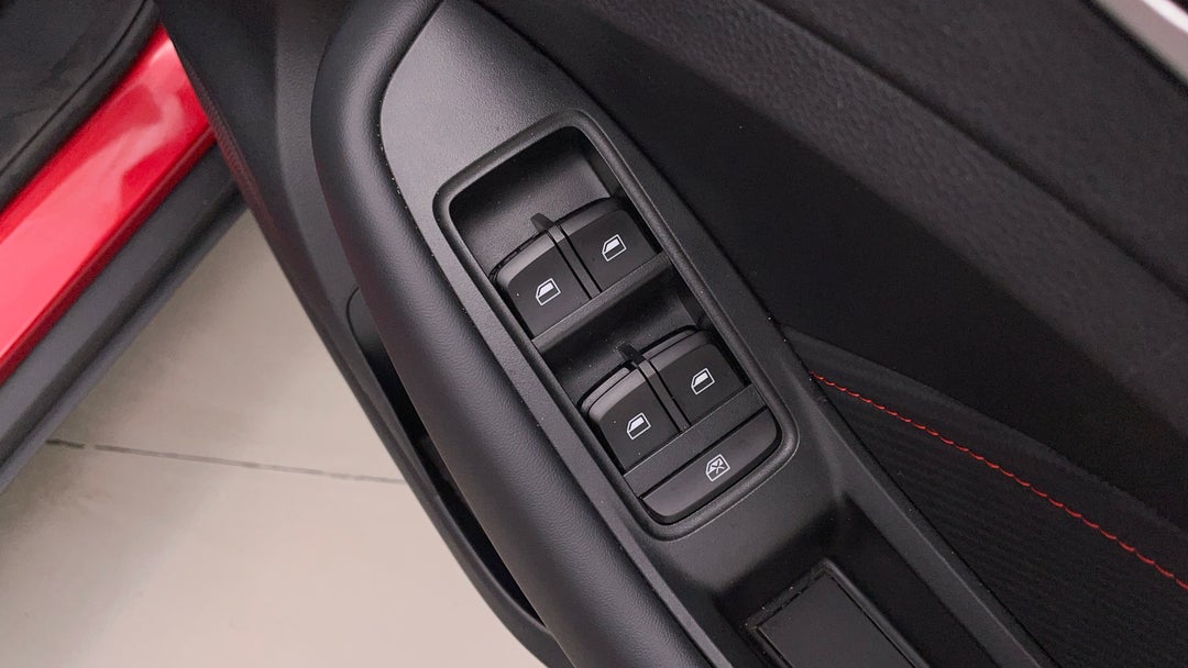 2024 MG ZS Vibe, Automatic, 13633 km, Drivers Side Door Panel Controls