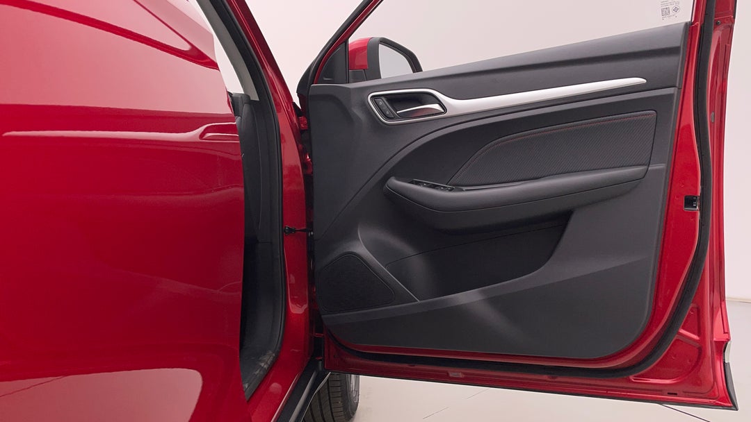 2024 MG ZS Vibe, Automatic, 13633 km, Speaker View