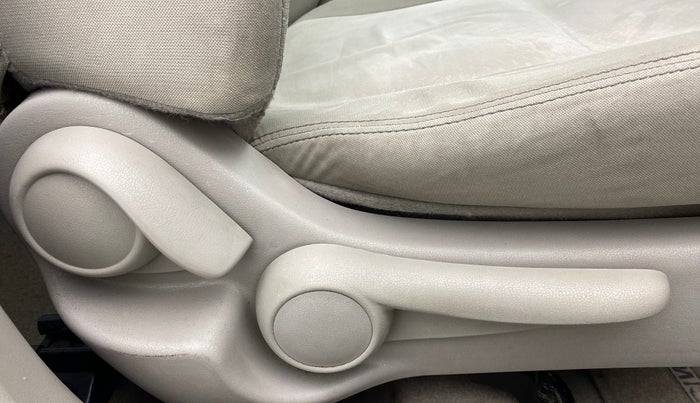 2016 Nissan Micra XV CVT, Petrol, Automatic, 71,750 km, Driver Side Adjustment Panel