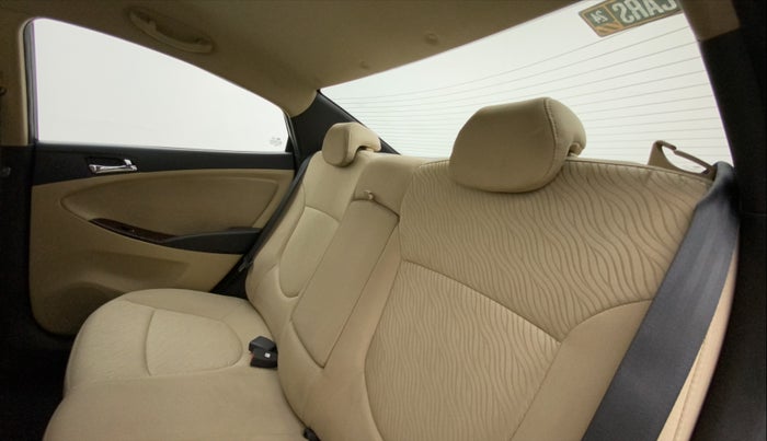 2014 Hyundai Verna FLUIDIC 1.6 VTVT SX, Petrol, Manual, 44,127 km, Right Side Rear Door Cabin