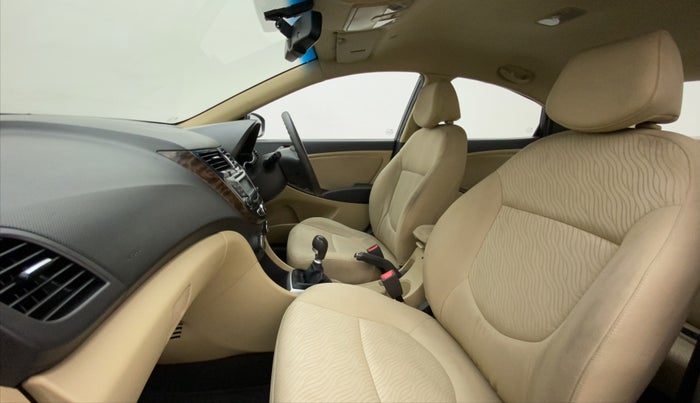2014 Hyundai Verna FLUIDIC 1.6 VTVT SX, Petrol, Manual, 44,127 km, Right Side Front Door Cabin