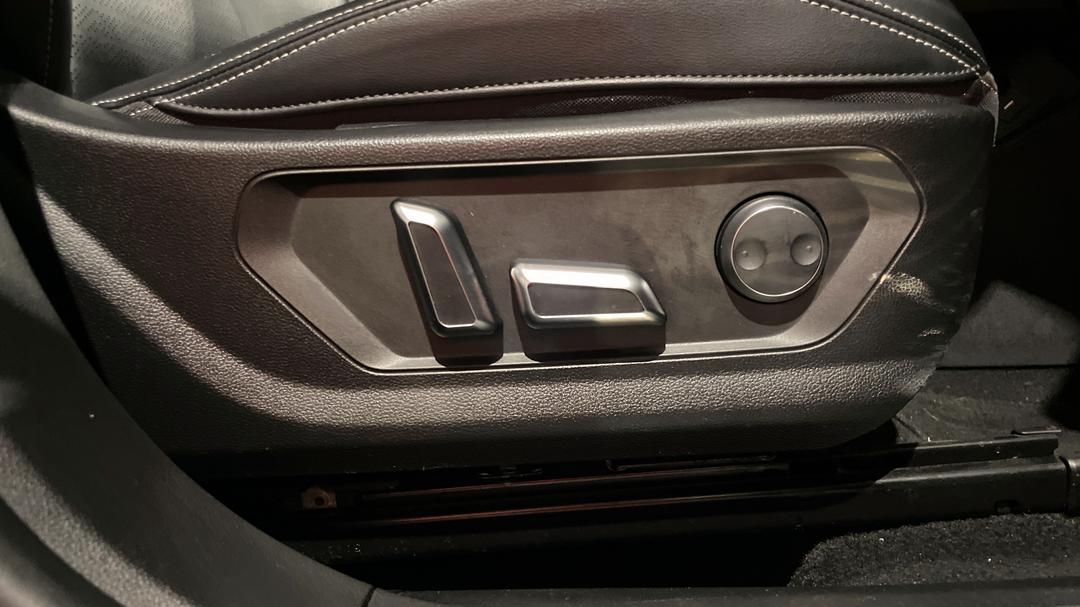 2022 GWM Haval H6 Vanta AWD, Automatic, 31771 km, Drivers Side Adjustment Panel