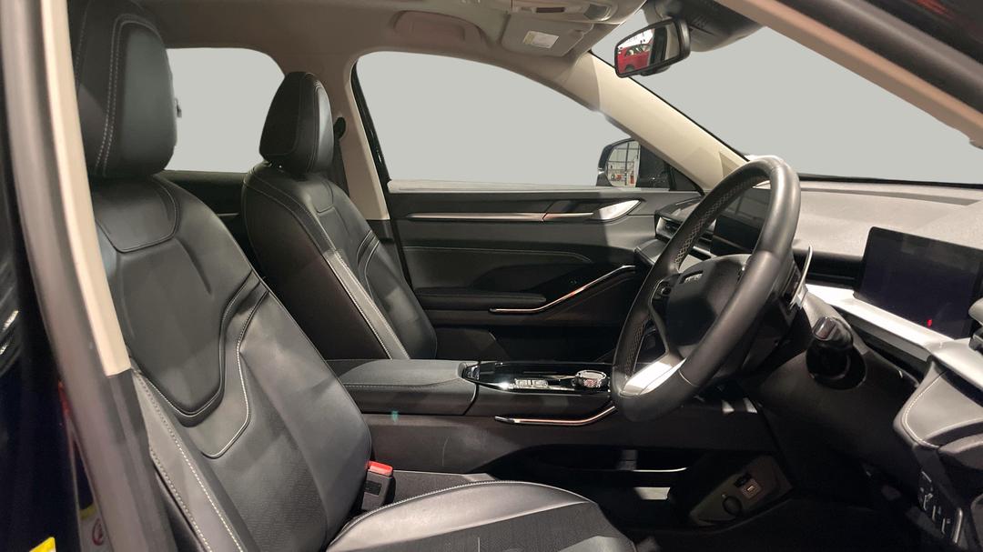 2022 GWM Haval H6 Vanta AWD, Automatic, 31771 km, Right Side Front Door Cabin View
