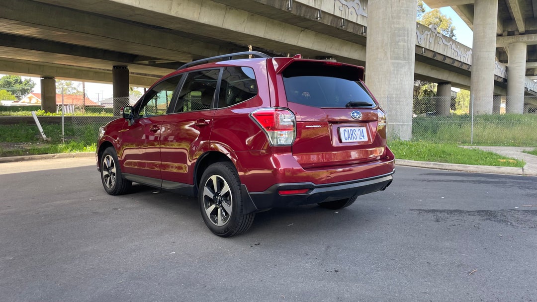 Left Back Diagonal (45- Degree) View