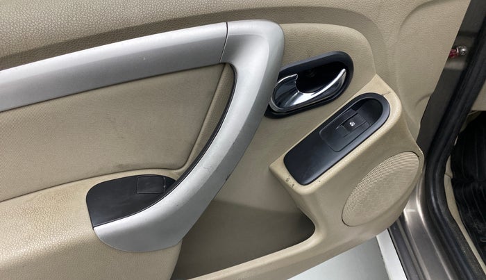 2015 Nissan Terrano XL 85 PS DEISEL, Diesel, Manual, 83,412 km, Front passenger door - Door handle has minor damage