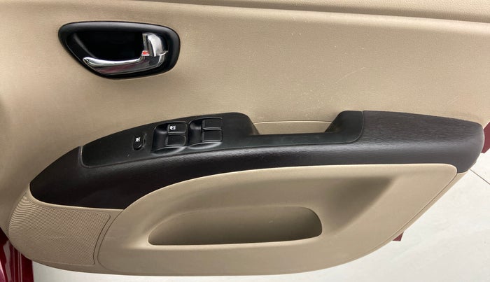 2015 Hyundai i10 SPORTZ 1.1 IRDE2, Petrol, Manual, 53,503 km, Driver Side Door Panels Control