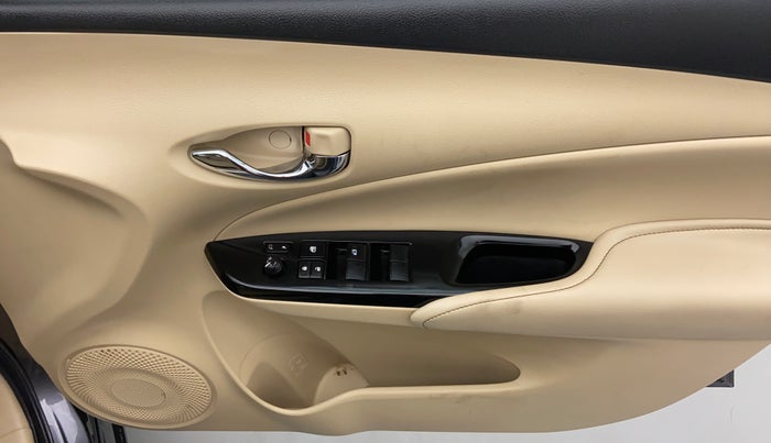 2018 Toyota YARIS VX CVT, Petrol, Automatic, 10,012 km, Driver Side Door Panels Control
