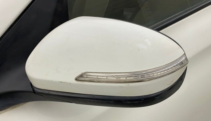 2015 Hyundai Elite i20 SPORTZ 1.2 (O), Petrol, Manual, 50,663 km, Left rear-view mirror - Indicator light has minor damage