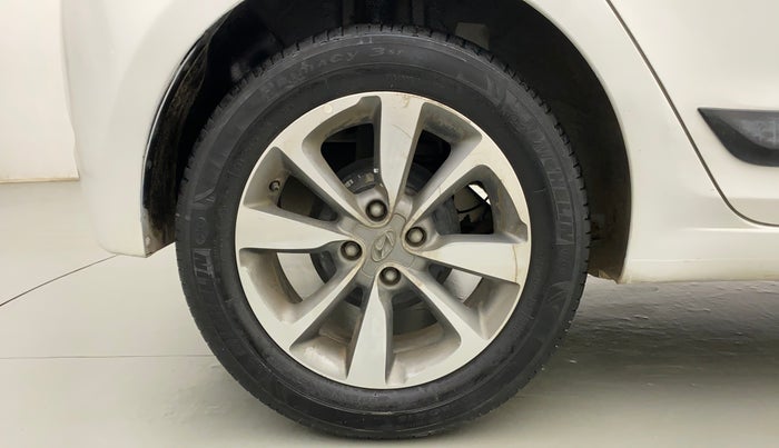 2015 Hyundai Elite i20 SPORTZ 1.2 (O), Petrol, Manual, 50,663 km, Right Rear Wheel