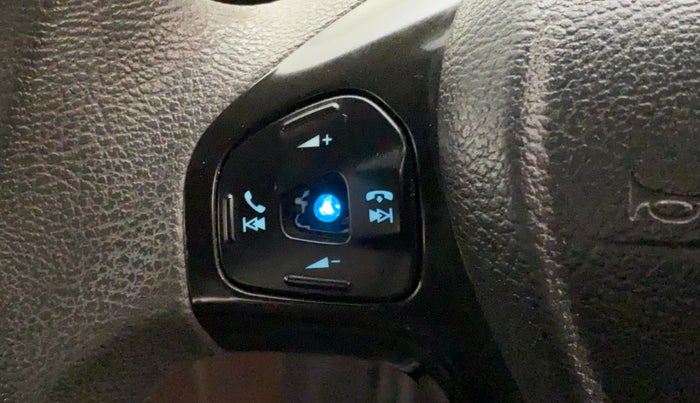 2019 Ford FREESTYLE TITANIUM 1.2 PETROL, Petrol, Manual, 58,434 km, Steering wheel - Sound system control has minor damage