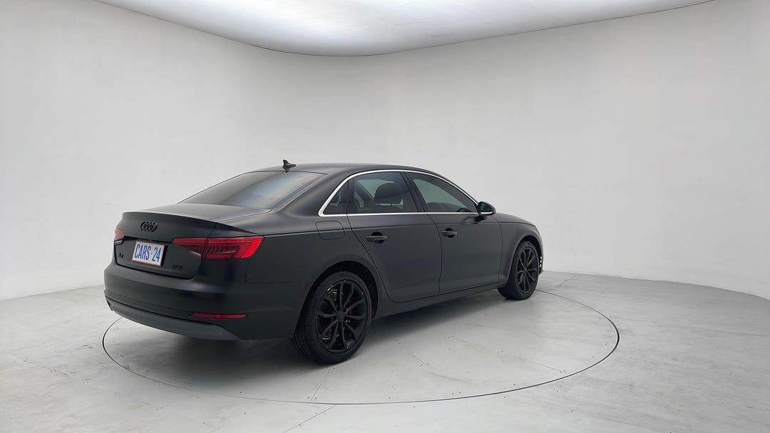 Right Back Diagonal (45- Degree) View