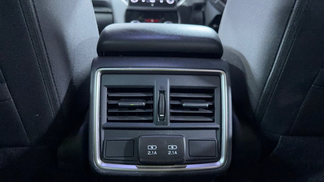 2023 Subaru Forester 2.5i (awd), Automatic, 62719 km, Rear A/C Vent