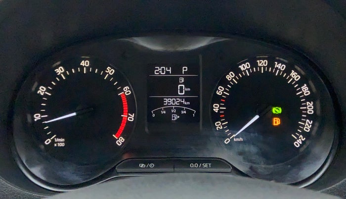 2017 Skoda Rapid 1.6 MPI STYLE AT, Petrol, Automatic, 39,166 km, Odometer Image
