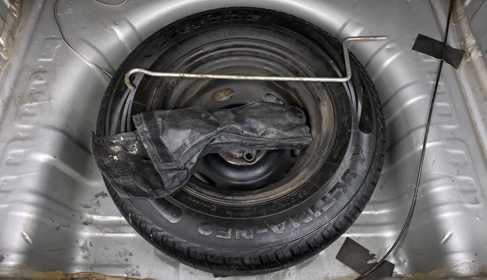 2016 Renault Kwid RXT, Petrol, Manual, 65,829 km, Spare Tyre