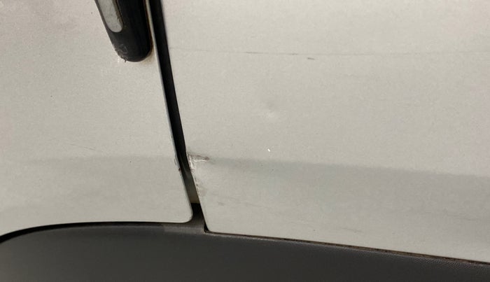 2016 Renault Kwid RXT, Petrol, Manual, 65,829 km, Left quarter panel - Slightly dented
