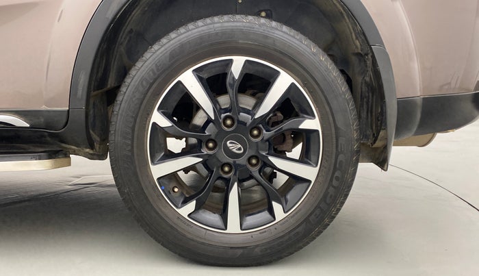 2018 Mahindra XUV500 W11 AT, Diesel, Automatic, 51,855 km, Left Rear Wheel