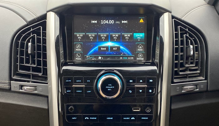 2018 Mahindra XUV500 W11 AT, Diesel, Automatic, 51,855 km, Infotainment System