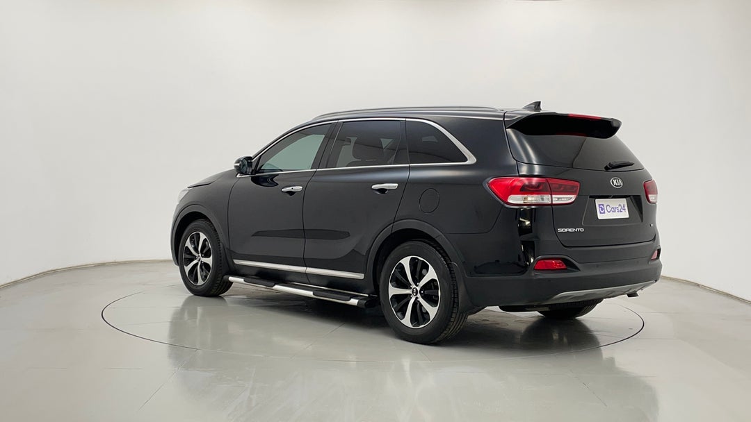 Left Back Diagonal (45- Degree) View