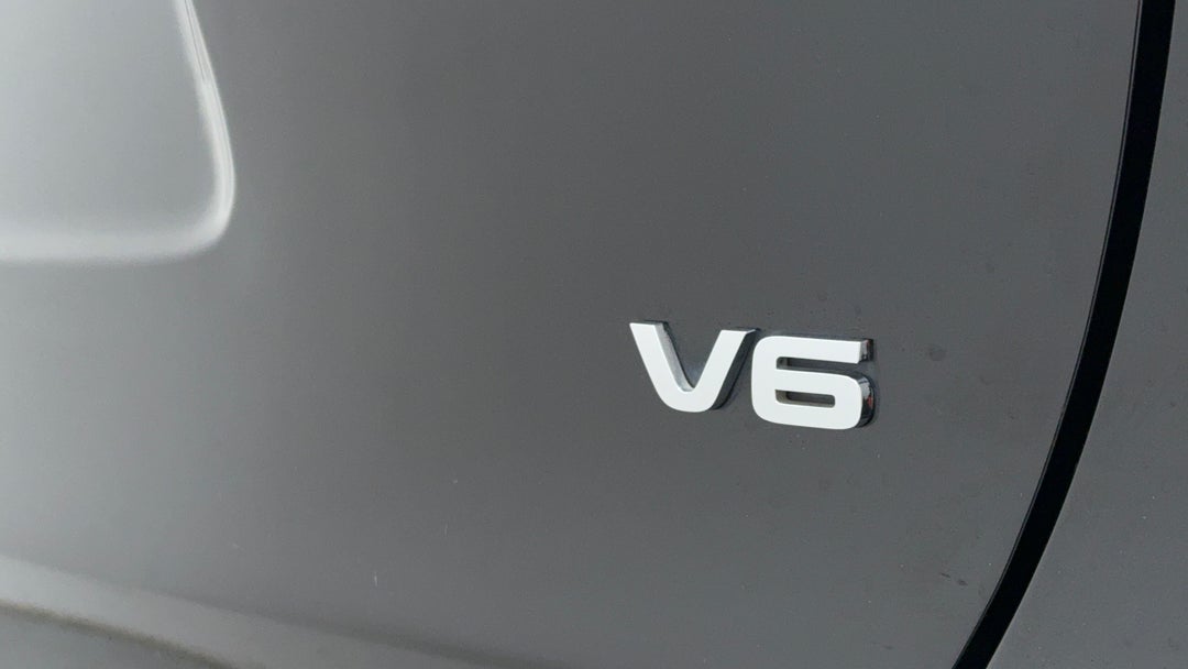 Badge (Boot Right Side)