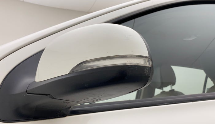 2012 Hyundai i20 SPORTZ 1.2, Petrol, Manual, 90,230 km, Left rear-view mirror - Minor scratches