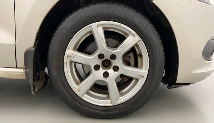 2013 Volkswagen Vento HIGHLINE DIESEL, Diesel, Manual, 74,296 km, Right Front Wheel
