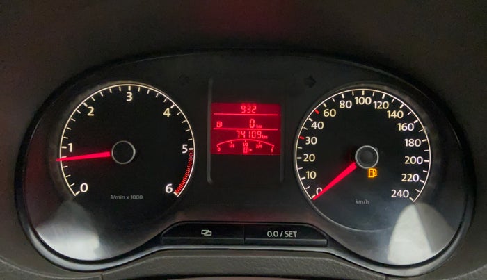 2013 Volkswagen Vento HIGHLINE DIESEL, Diesel, Manual, 74,296 km, Odometer Image