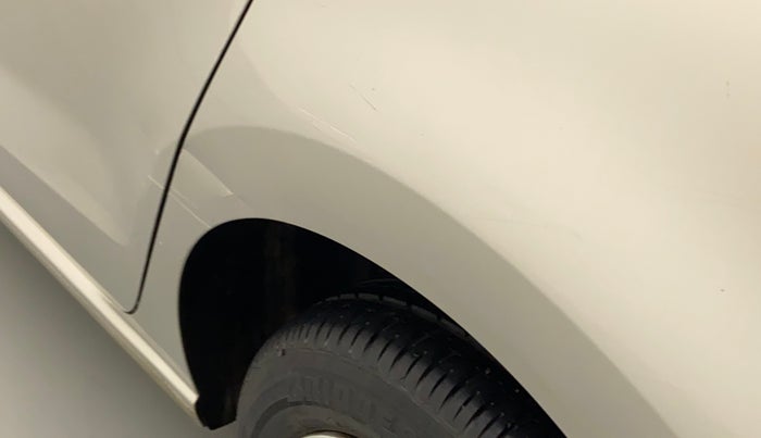 2013 Volkswagen Vento HIGHLINE DIESEL, Diesel, Manual, 74,296 km, Left quarter panel - Slightly dented